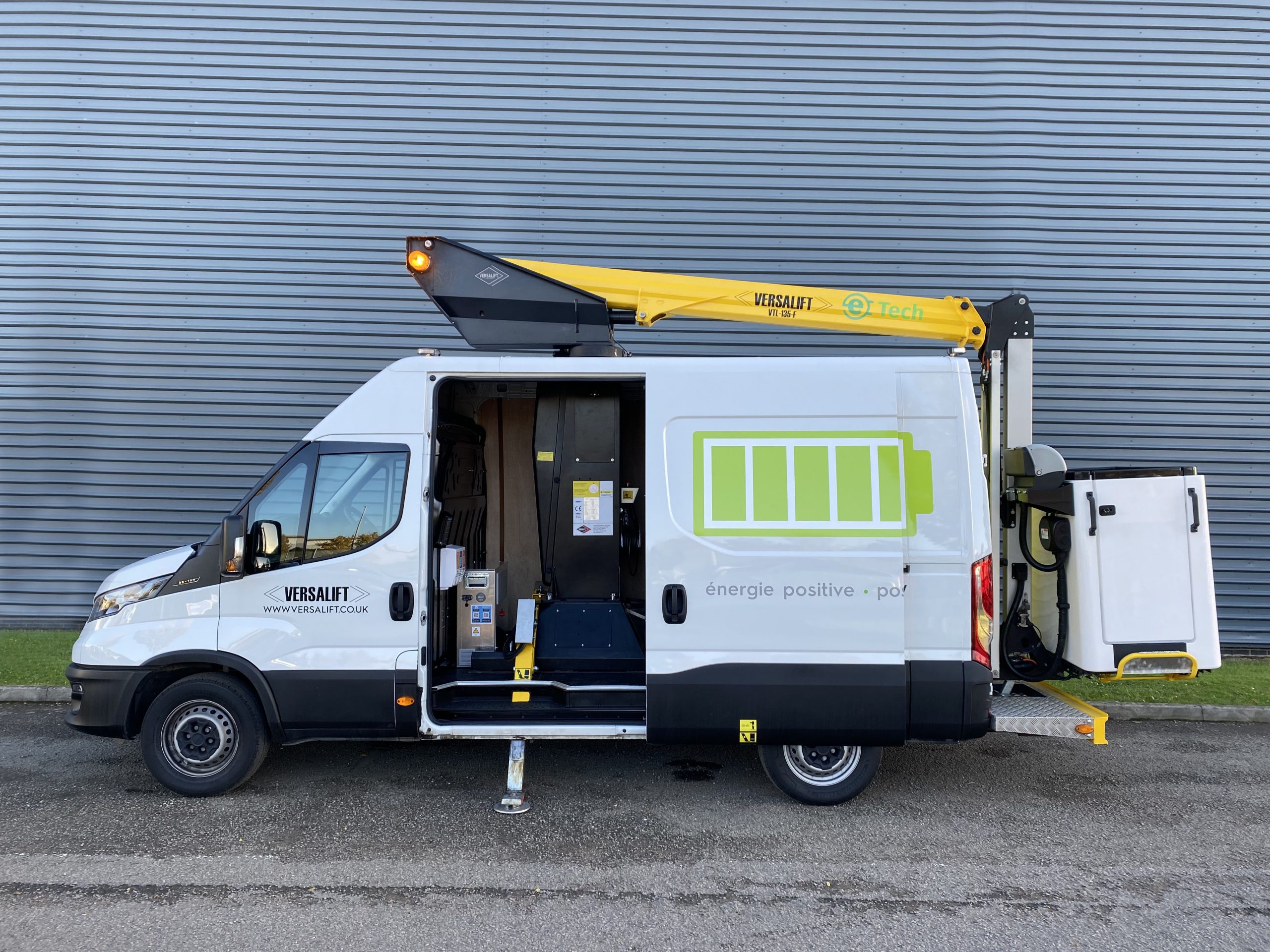 e-Tech Versalift - van mounted lift